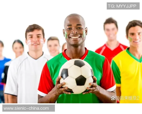 《足球场上的感人瞬间，明星球员们的坚持与无畏，谱写动人篇章》